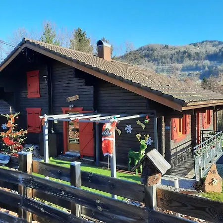 Nyaraló Les Volets Rouges