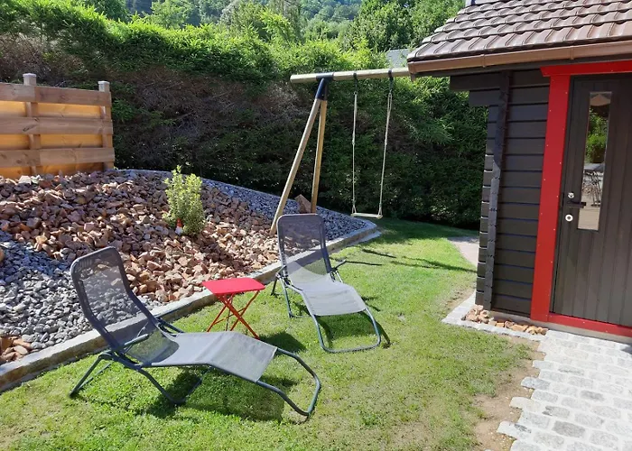 Holiday home Les Volets Rouges