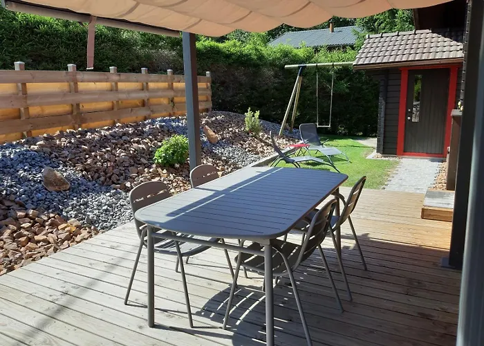 Holiday home Les Volets Rouges